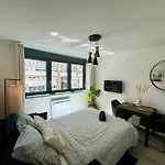 Bahia Lyon